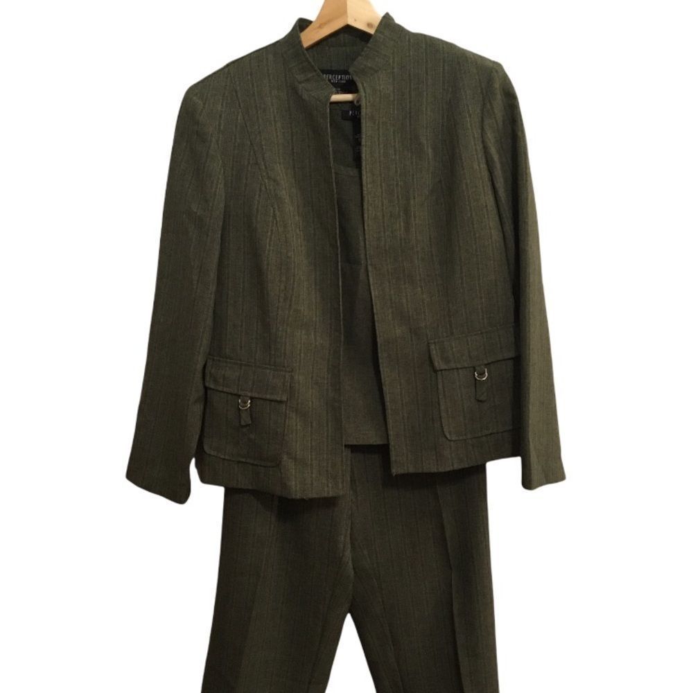 Vintage Perceptions New York Green Stripe Three Piece Matching Suit Size 12